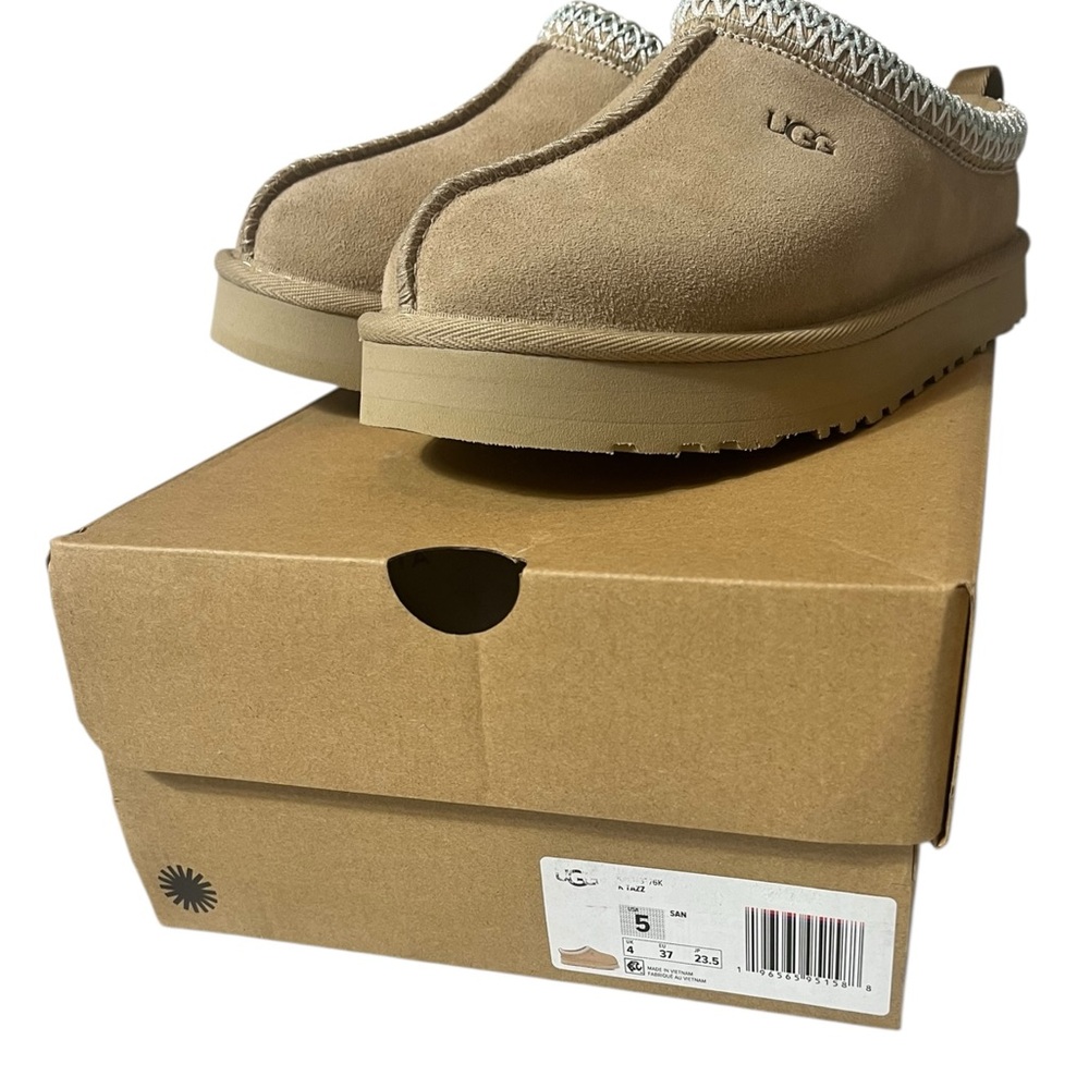 UGG Tazz Platform Slipper Big Kids Size 5-Sand